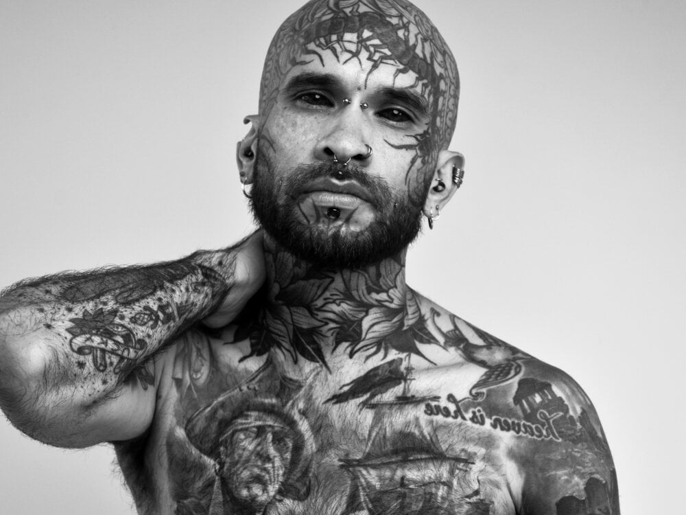 CalvinKorvus Chatroom