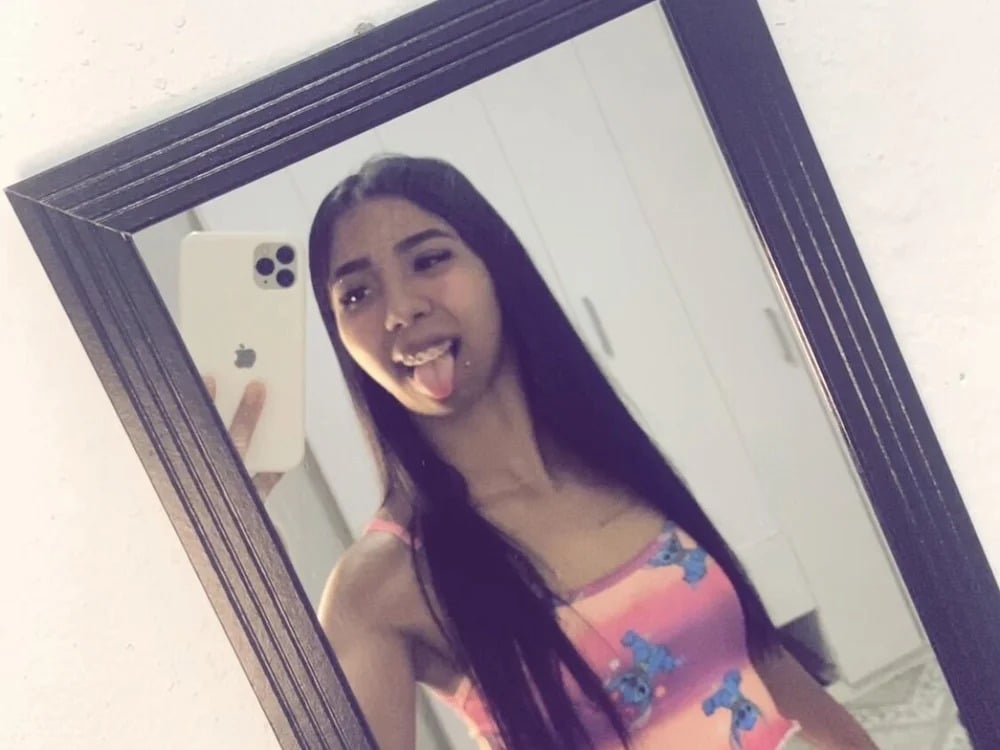 Camilly254 Chatroom
