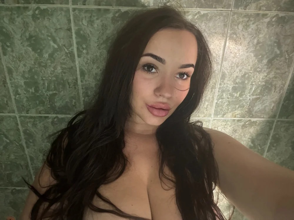 CandyXDiamondxs Chatroom