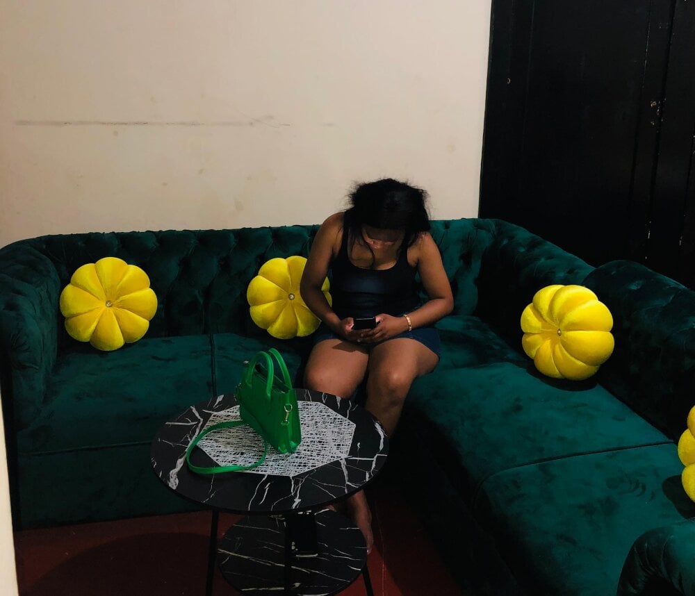 CaramelBoootie Chatroom