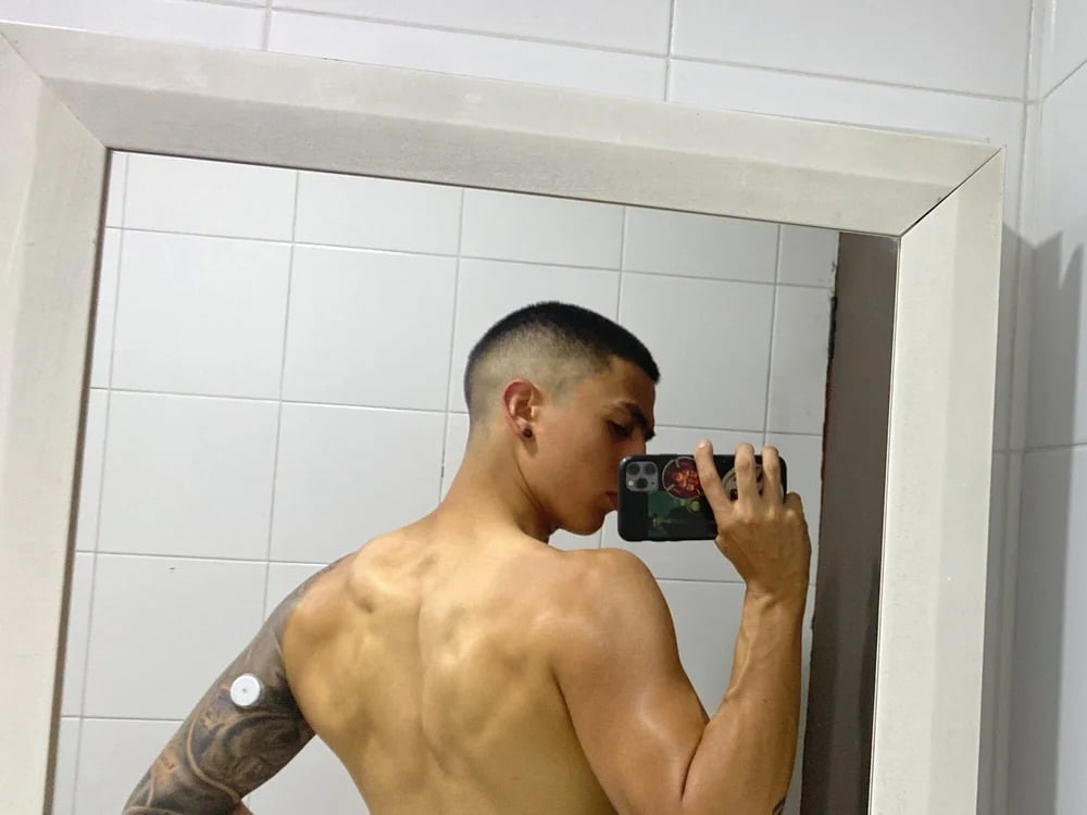 Caramelo_Bryan Chatroom