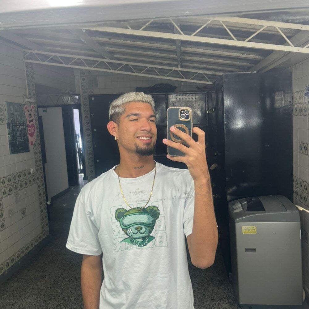 Carlos_alfonzo Chatroom