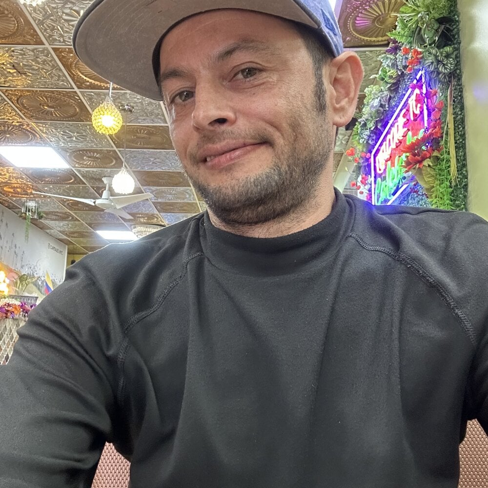 Carlosmauricio123 Chatroom