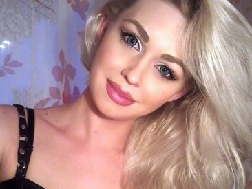 carlylaangelsw