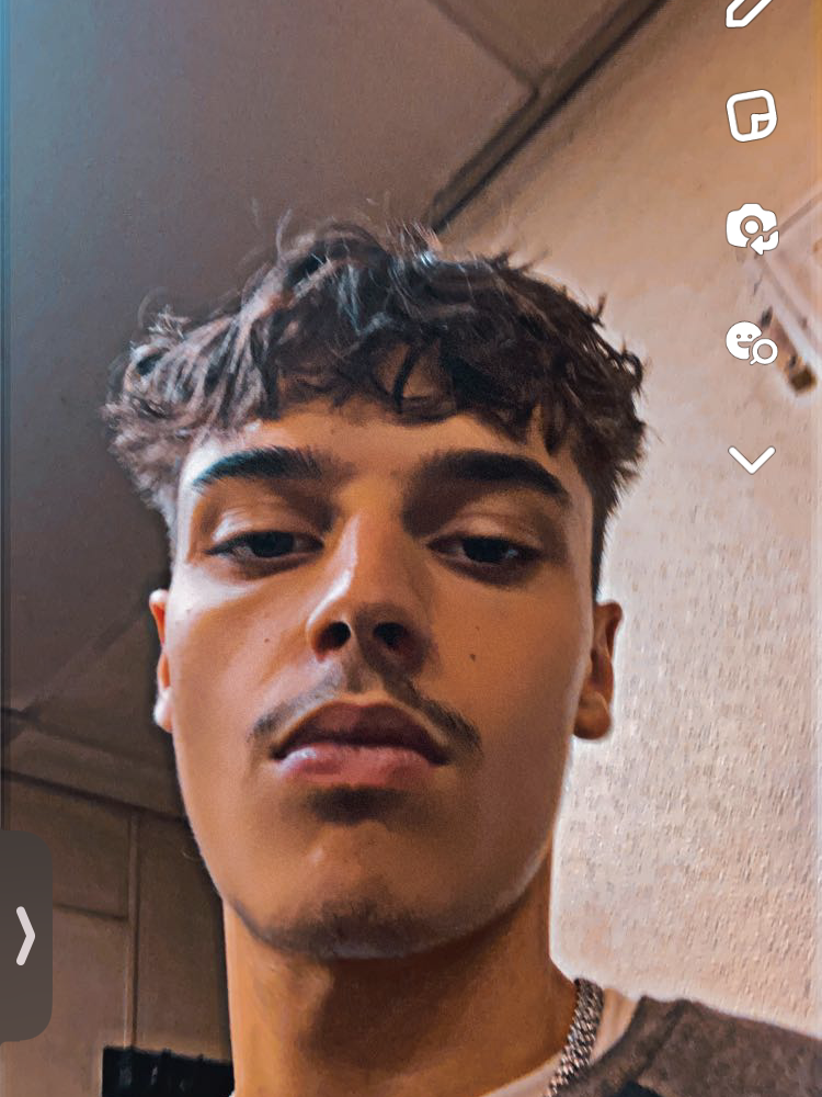 CarmeloA Webcam Profile Picture CarmeloA Chatroom