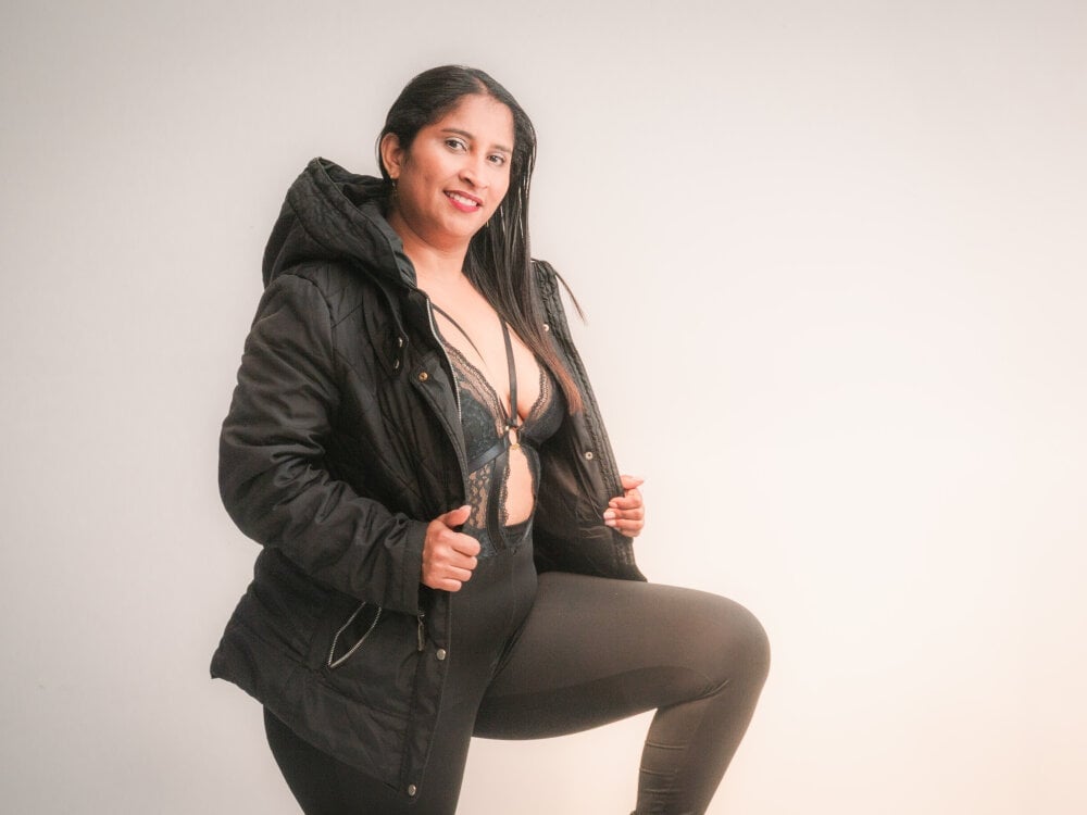 CarolinaNavas33 Chatroom