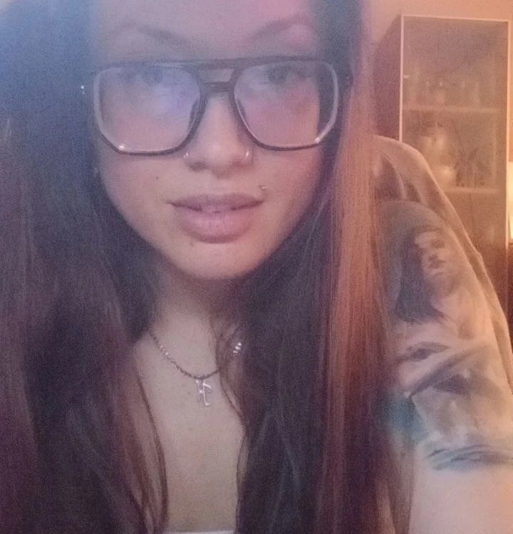 CarolineGlow_ Chatroom