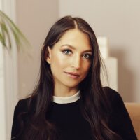 Caroline_L Chatroom