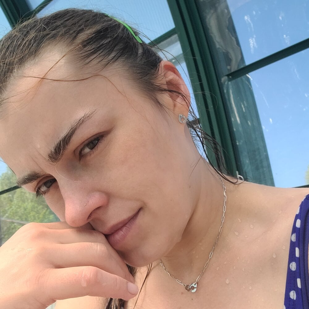 Carolinemiam Chatroom