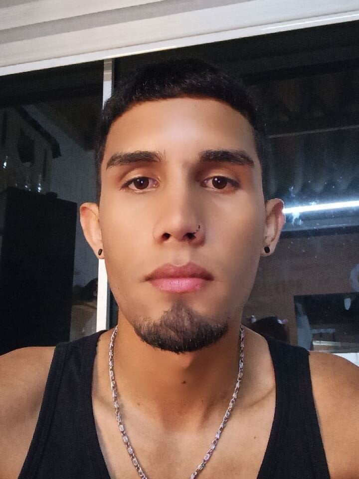 Caspian_Black1 Chatroom