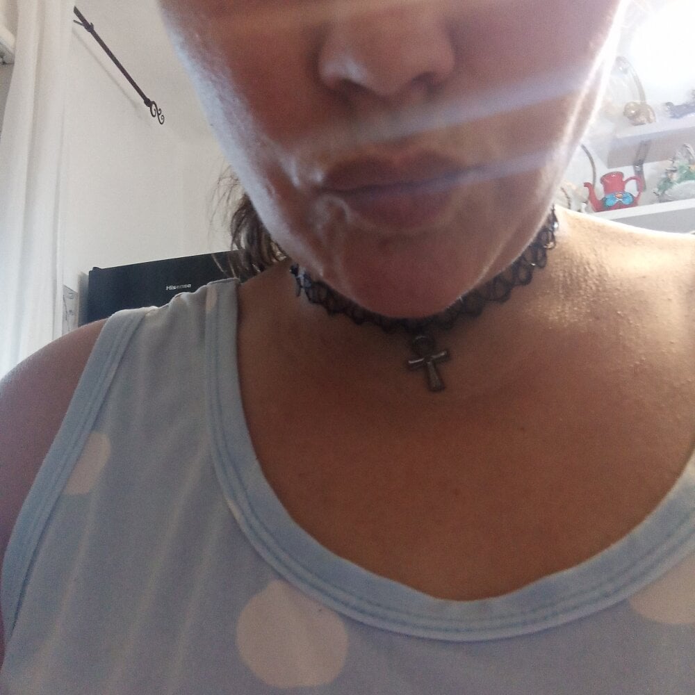 Cassandrina1 Chatroom