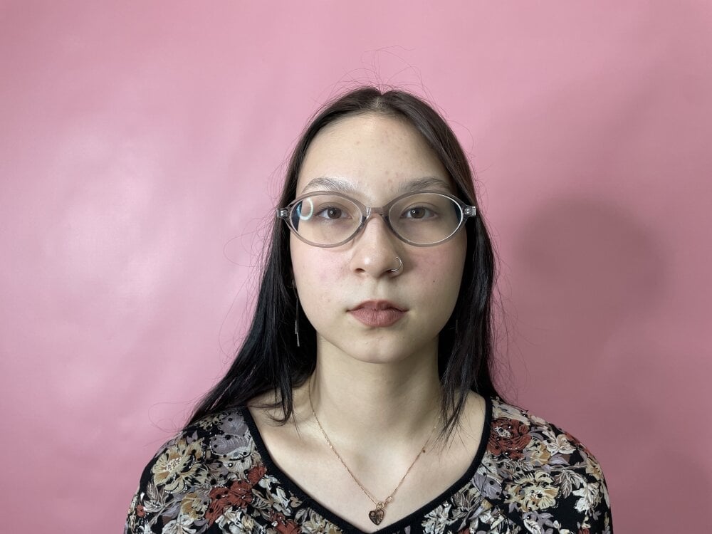 CecilaHilgers Chatroom