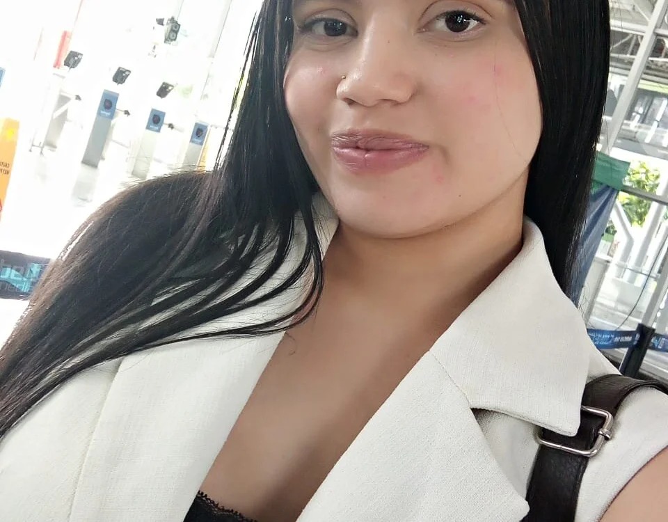 Celeeste_prado Chatroom