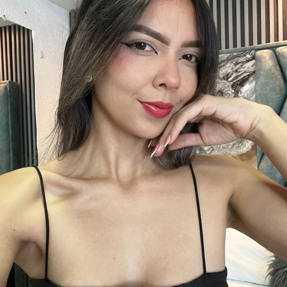 Celestebellmontt Chatroom