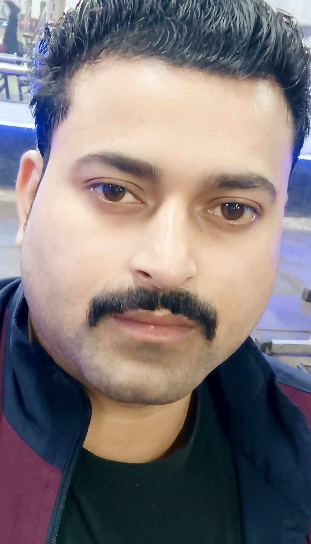 Cena_desihunk Chatroom