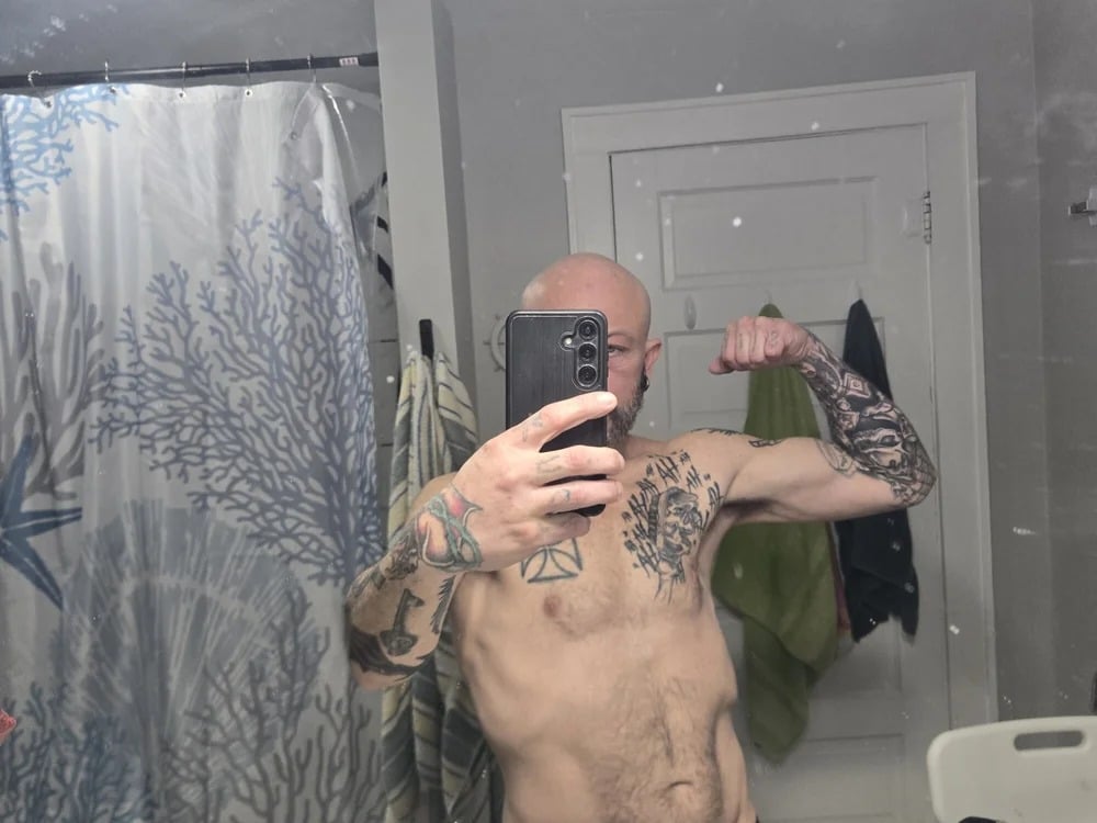 Chadbigdick67669 Chatroom