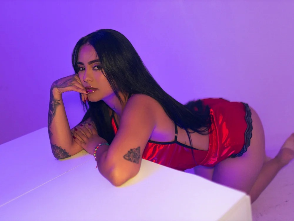 Chanell_Lopez Chatroom