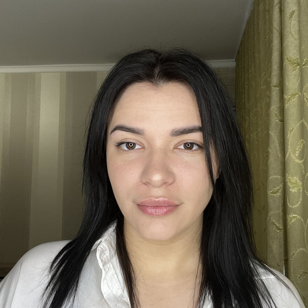 CharismaDiva Chatroom