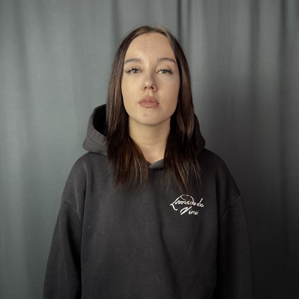 CharleenHosten Chatroom