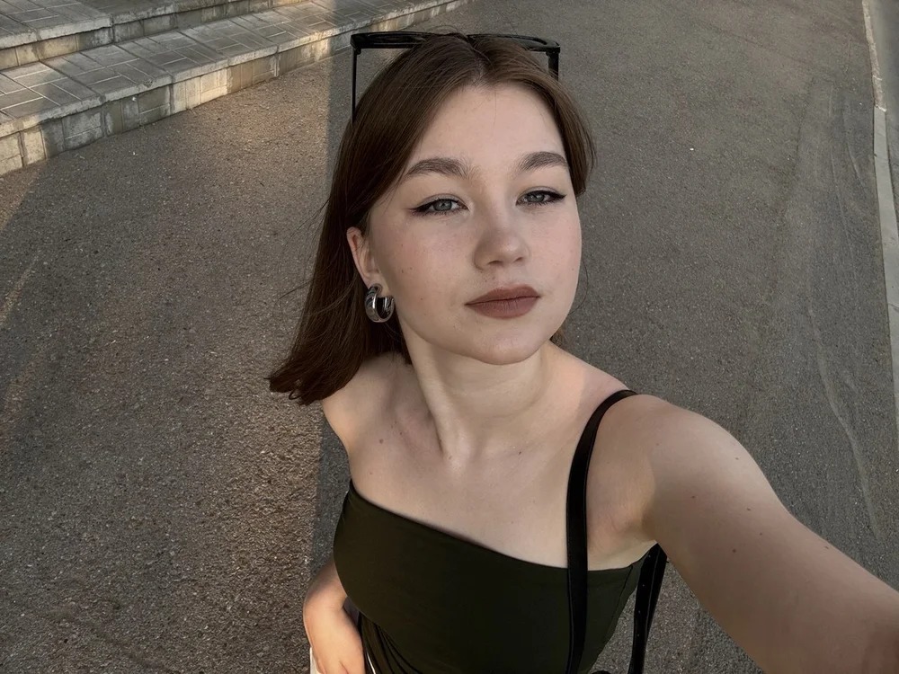 CharlieMur_ Chatroom