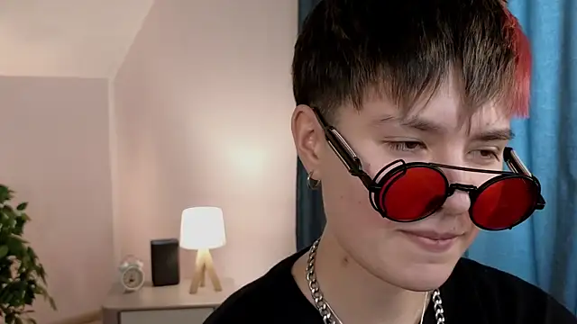 CharlieeAdams Chatroom