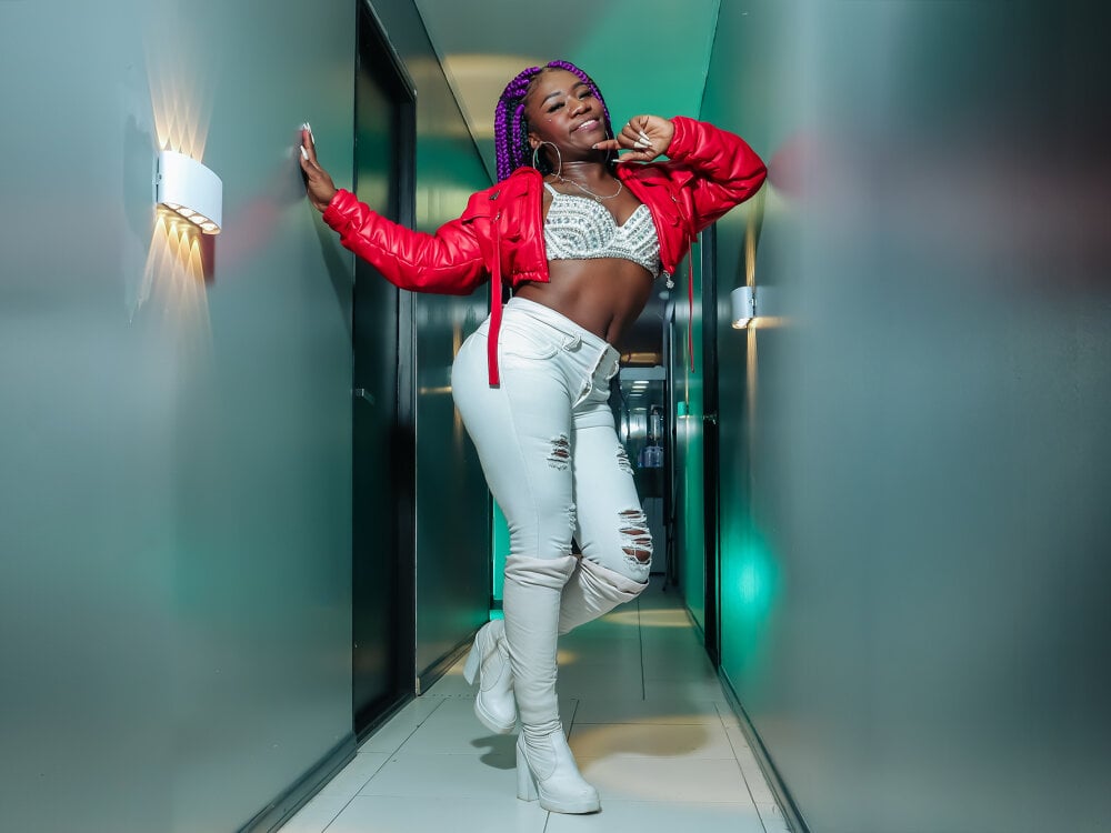 Charllotte_Brown Chatroom