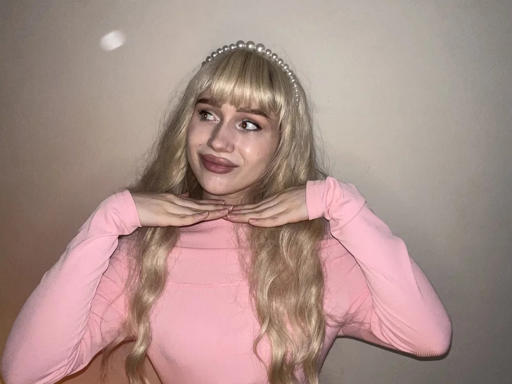 Charlotte_Pretty Chatroom