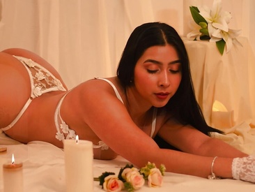 charlotte-shelby's Live Webcam charlotte-shelby