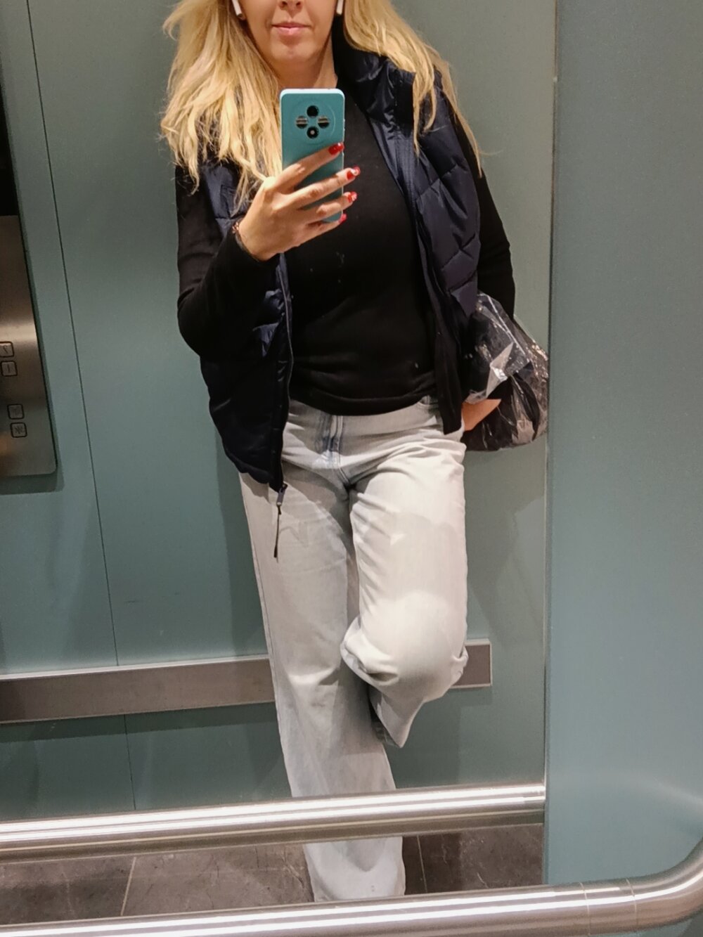 Charming_Rosse Chatroom