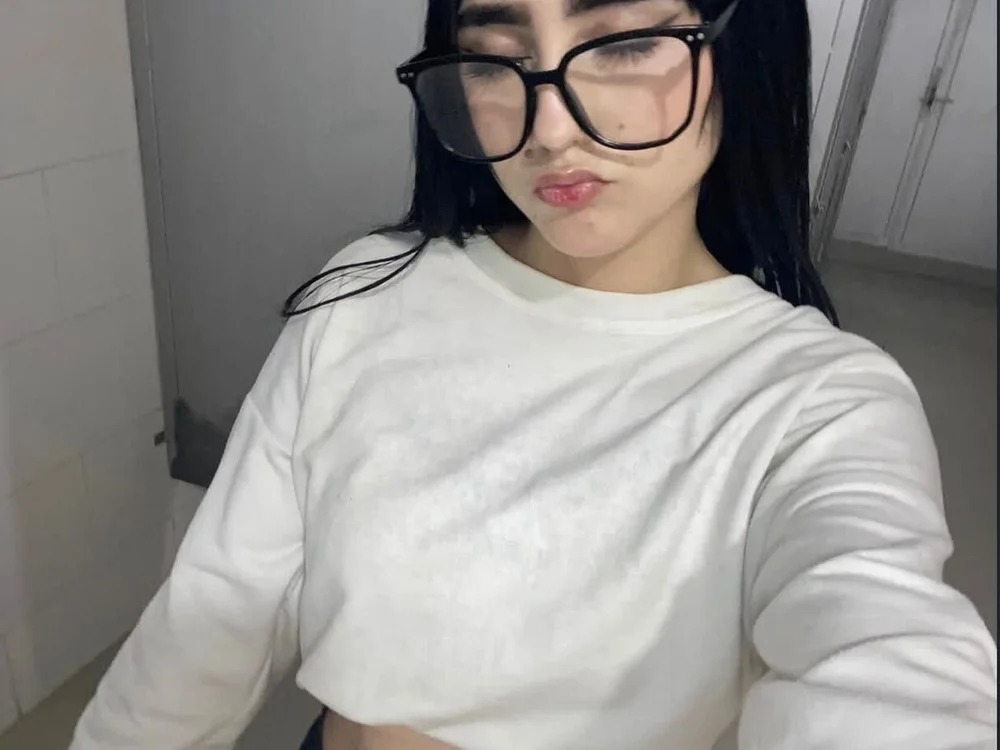 Charming_loversss Chatroom
