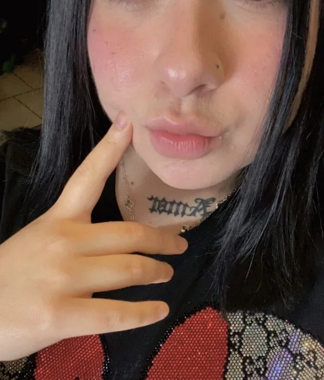 CherryPink22 Chatroom