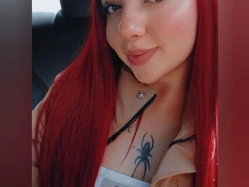 Cherry_Glow Chatroom