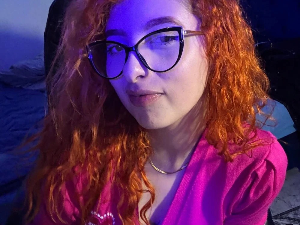 Chiara_Angel Chatroom