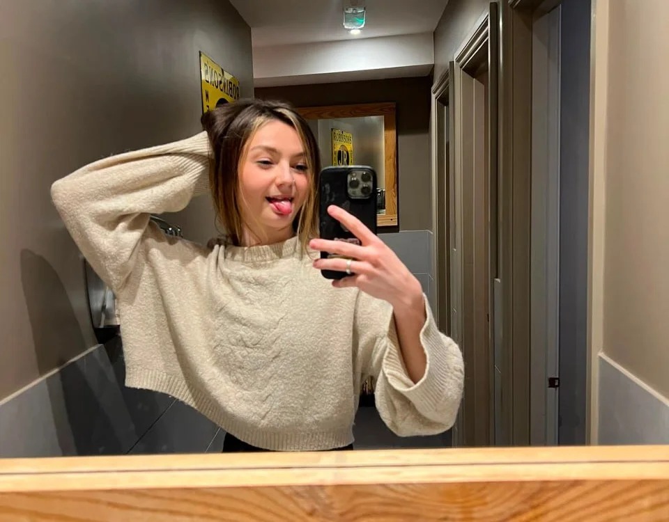 ChloeRaexox Chatroom