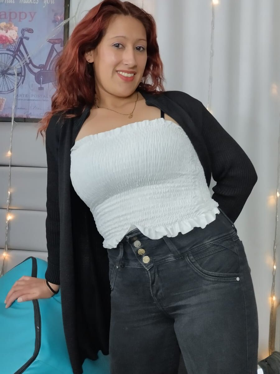 Chloe_Wiild Chatroom