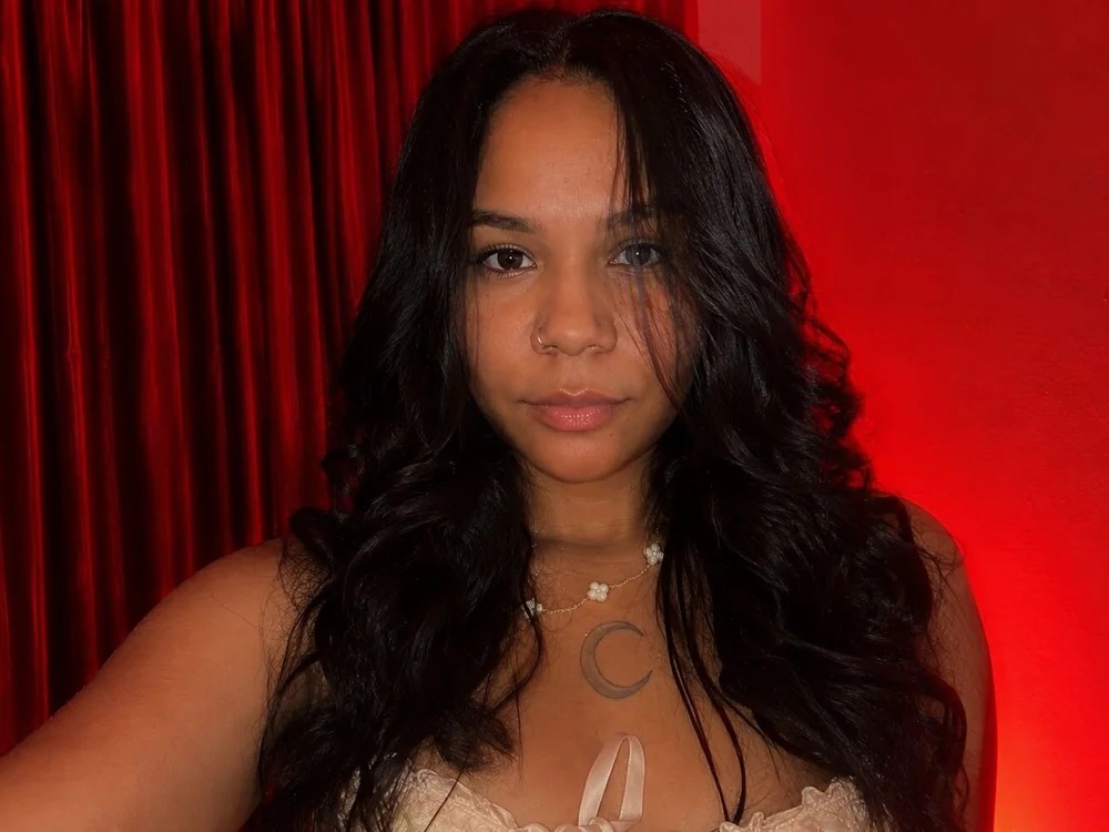 Chloe_Zoee Chatroom
