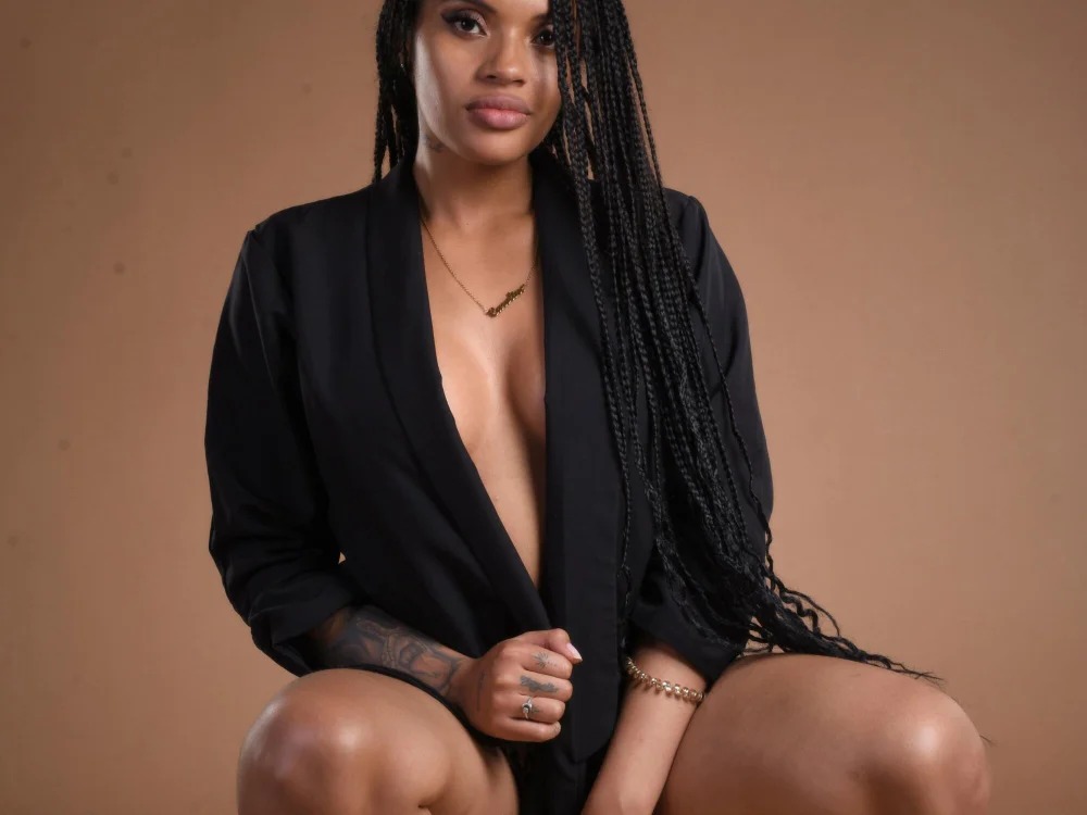 Chloee_Carter Chatroom