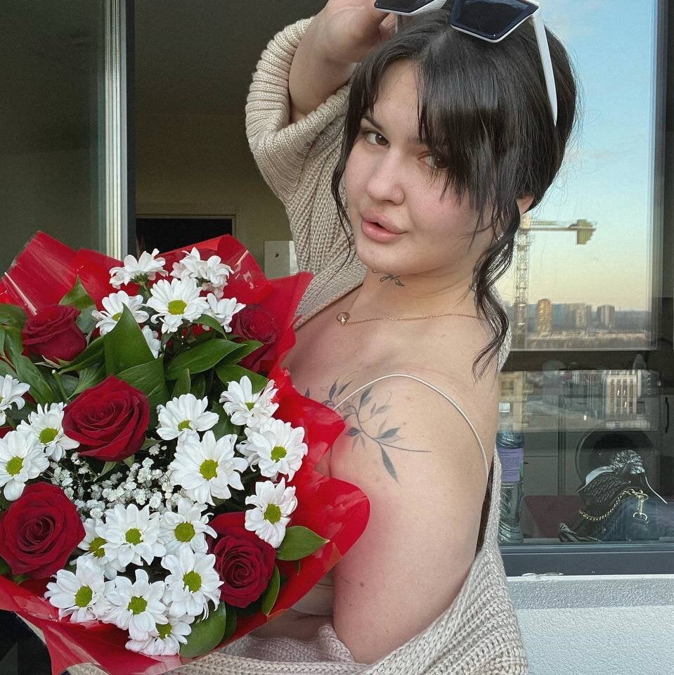 Cindy_Divine Chatroom