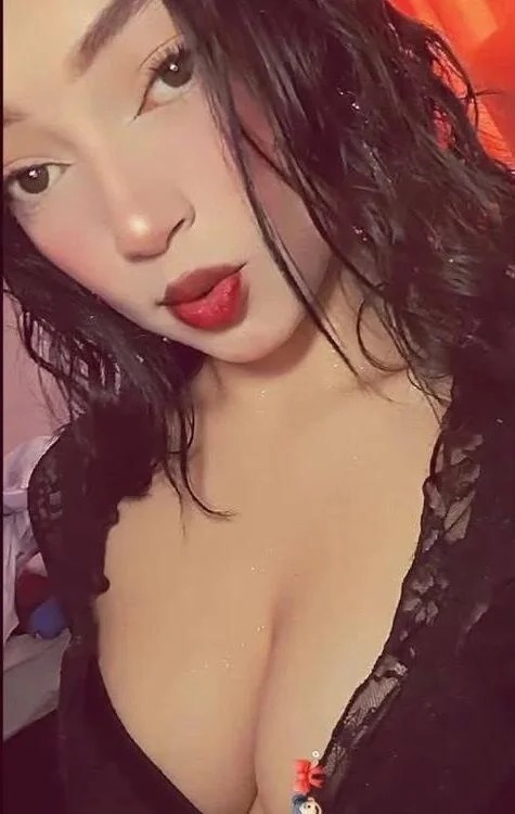 Cinnamon_b Chatroom