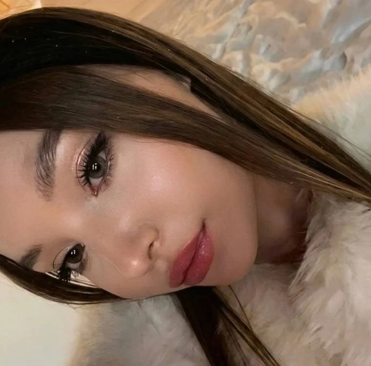 ClaraSweet_ Chatroom