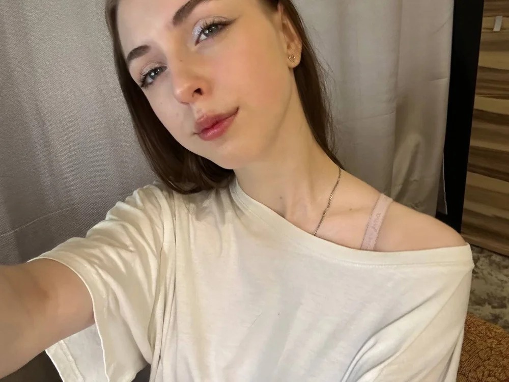 Clara_kitty Chatroom