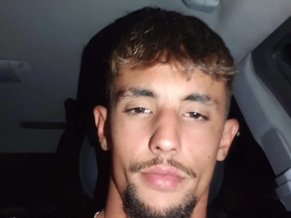 Claudiu23 Chatroom