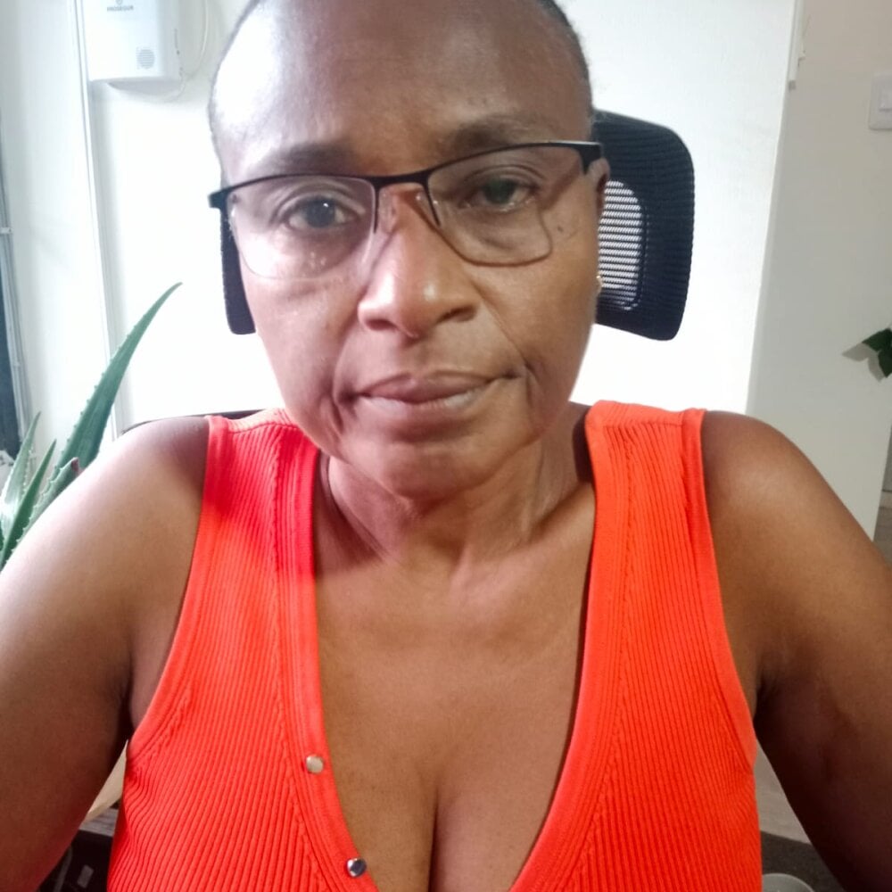 CleopatraIsis Chatroom