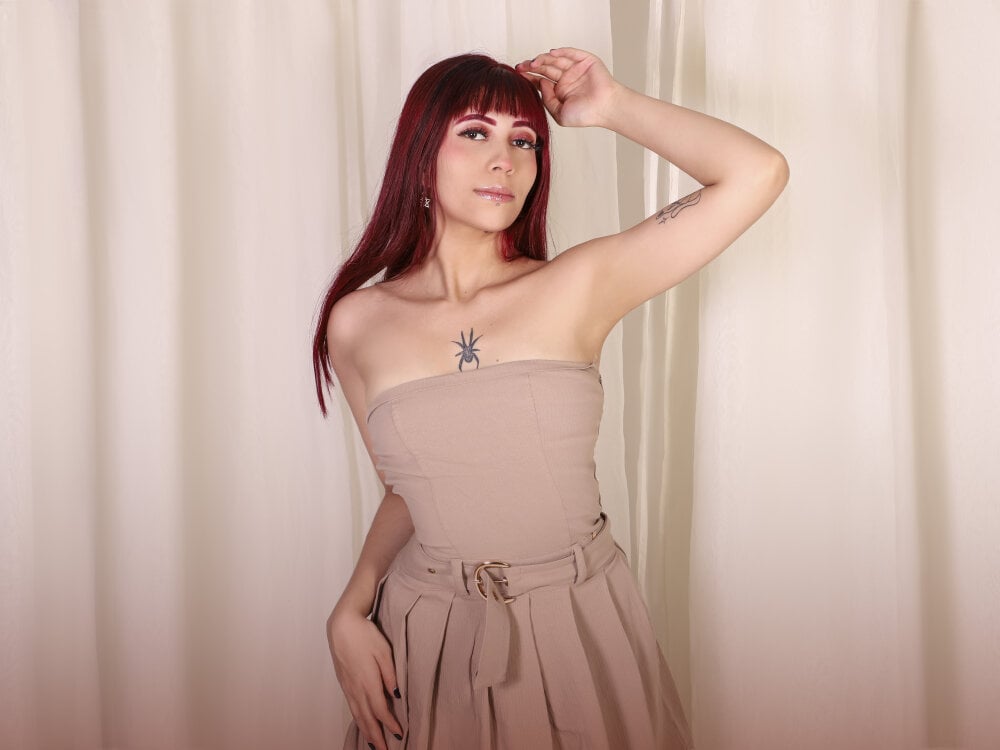 CloeCooperr Chatroom