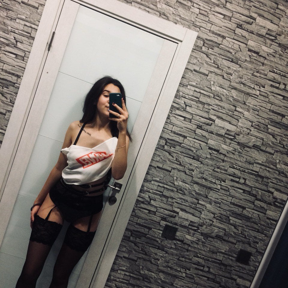 Closer_to_us Chatroom