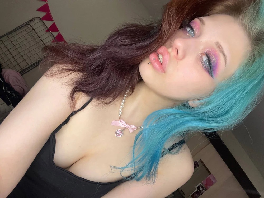 Clown_Princess Chatroom