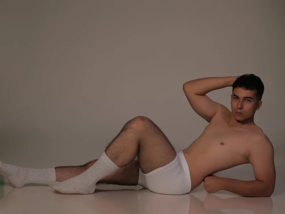 Cody_Wolf Chatroom