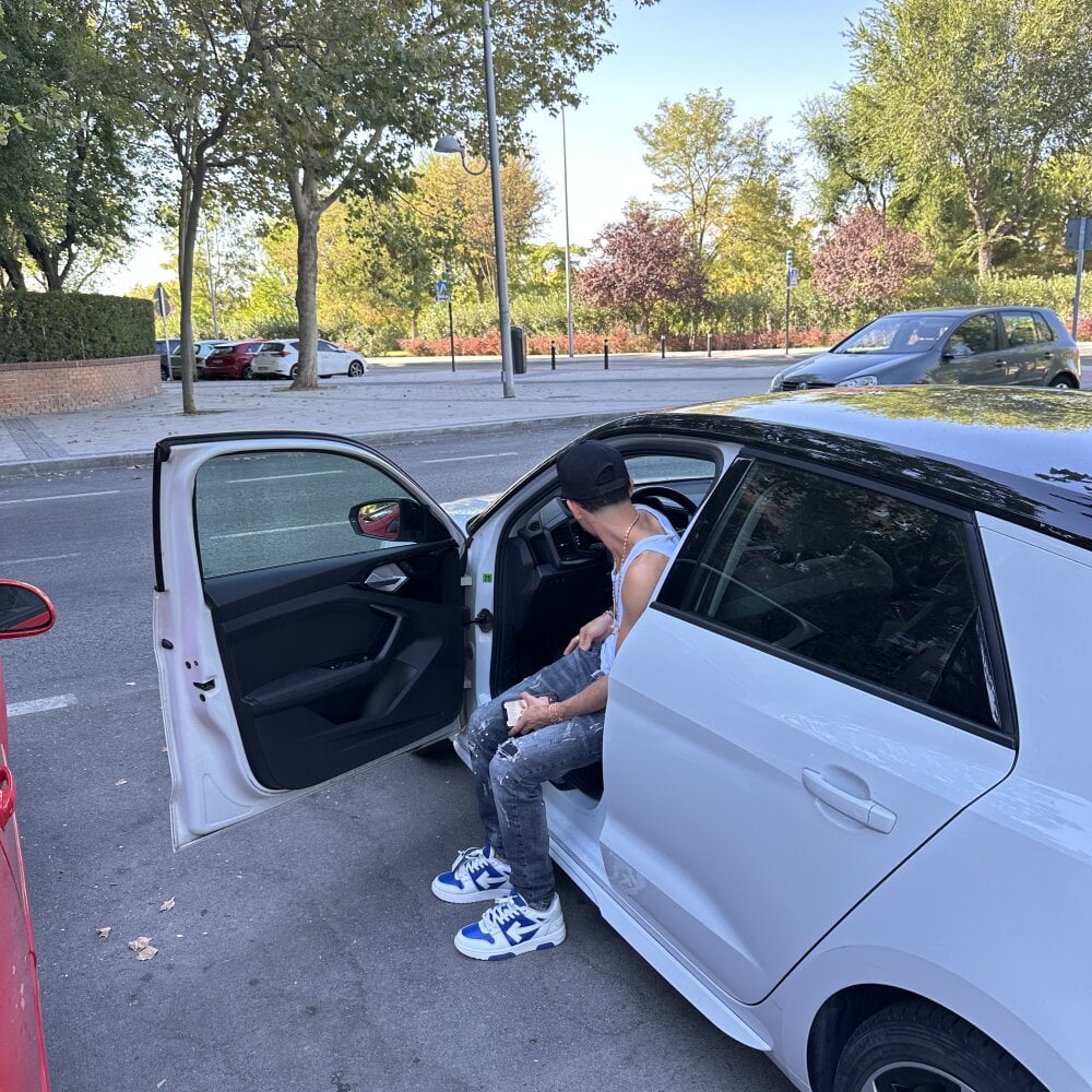 Colombia_al100 Chatroom