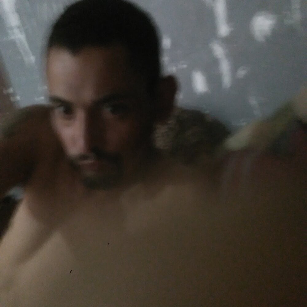 ConfidedAward Chatroom