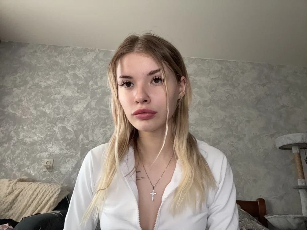 CowingGirl Chatroom